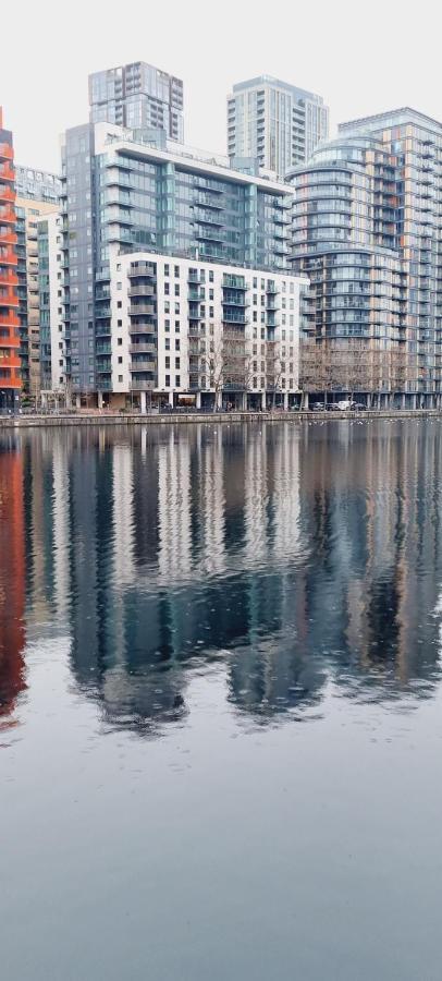 Luxury Waterside Apartment Canary Wharf 런던 외부 사진