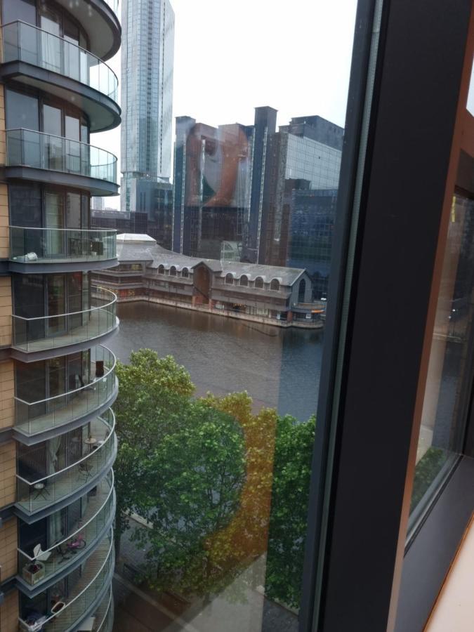 Luxury Waterside Apartment Canary Wharf 런던 외부 사진